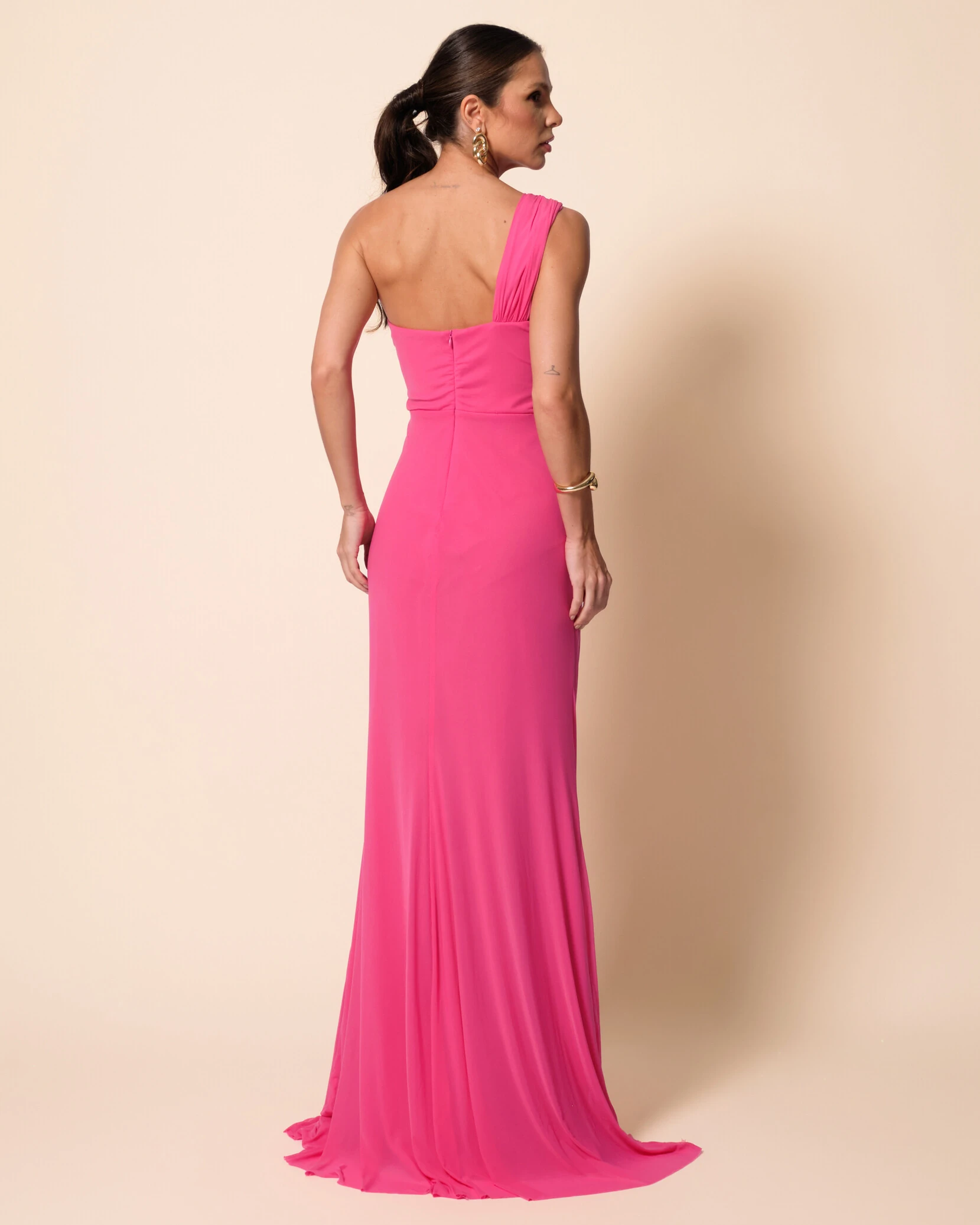 FotoVestido de Festa Longo Tule Tomara que Caia Faixa Detalhe Drapeado e Fenda Pink