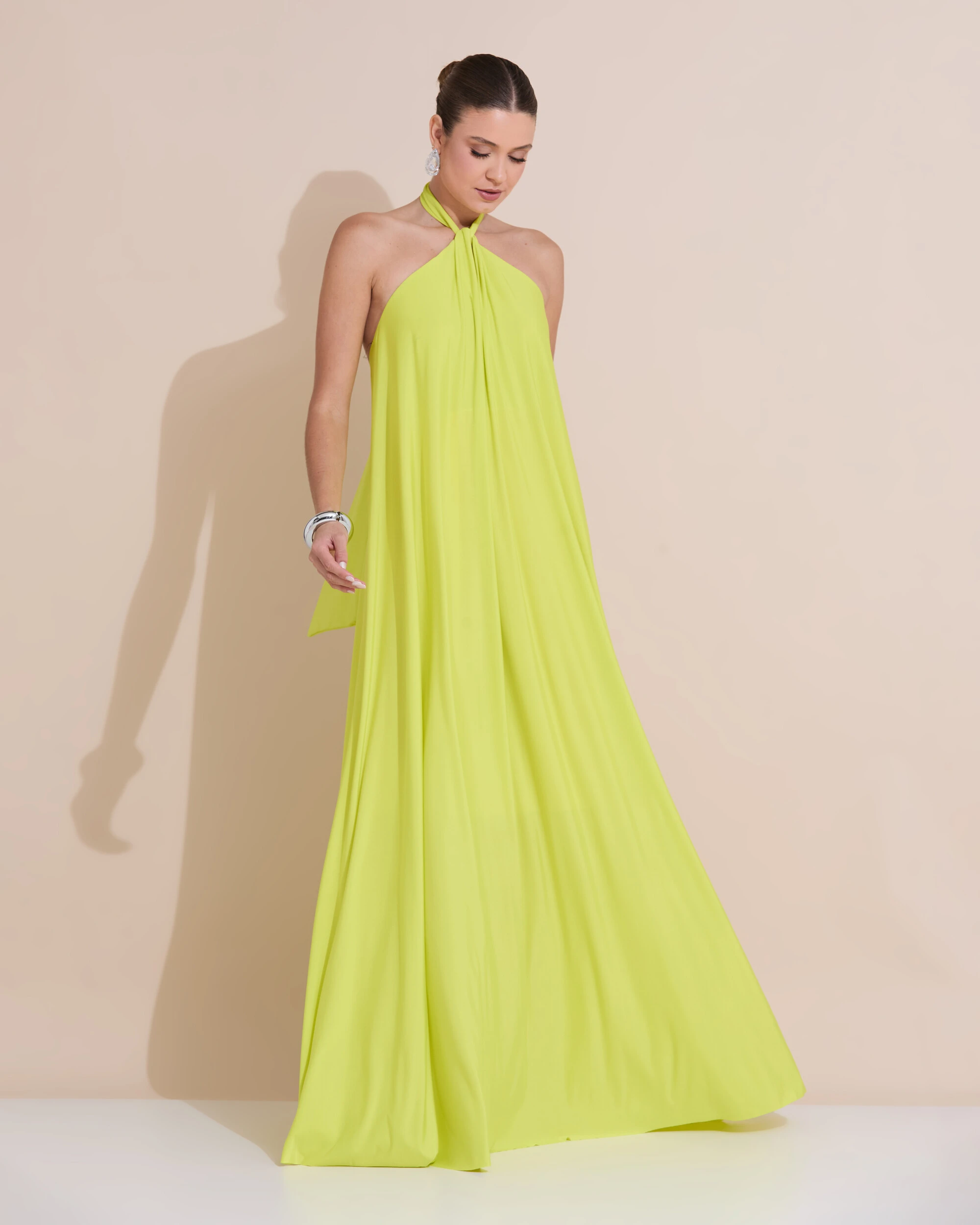 Foto Vestido Longo com Amarração em Malha Verde Lima