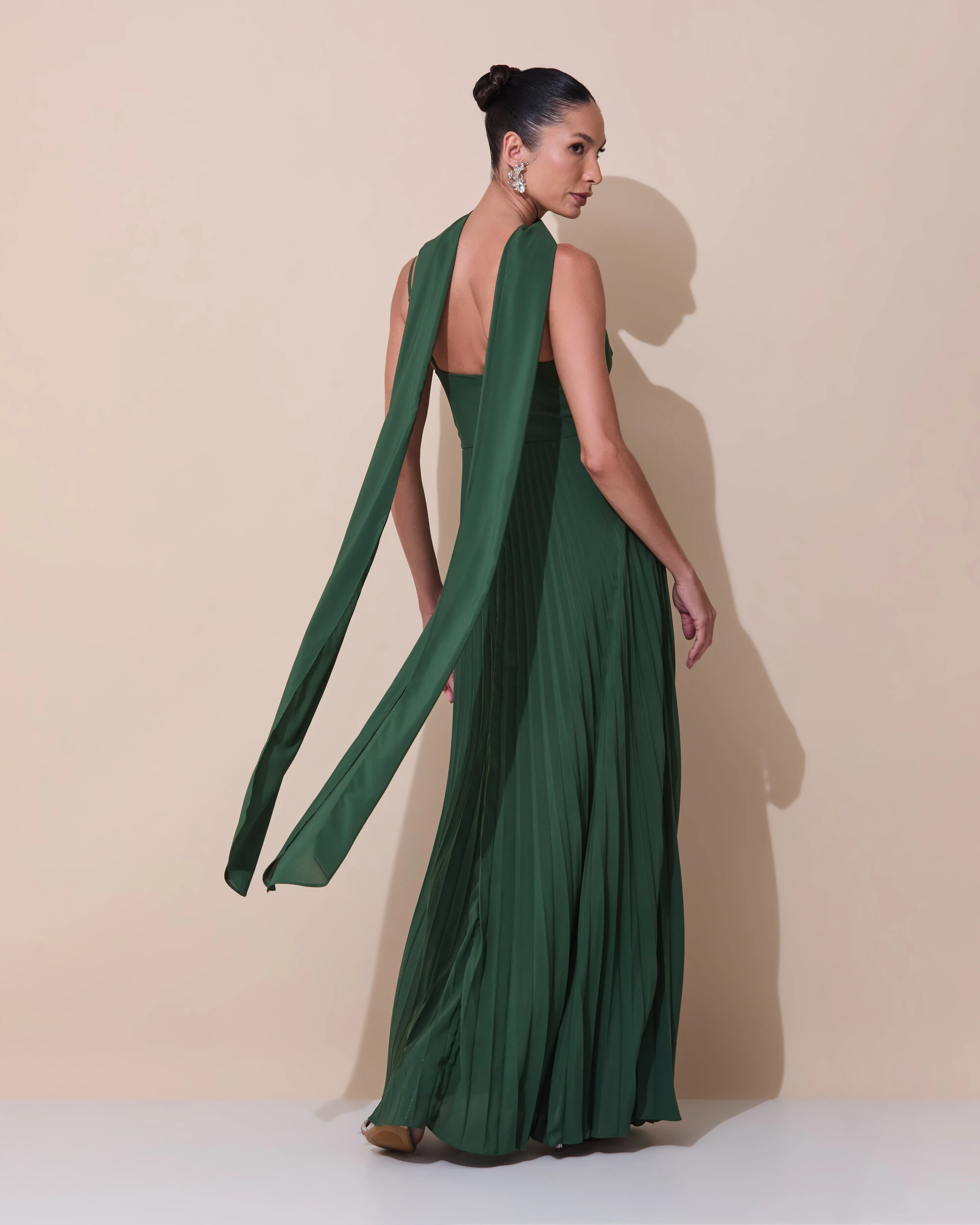 Foto Vestido de Festa Longo Plissado Crepe Chiffon com Alça e Lenço Verde Escuro New