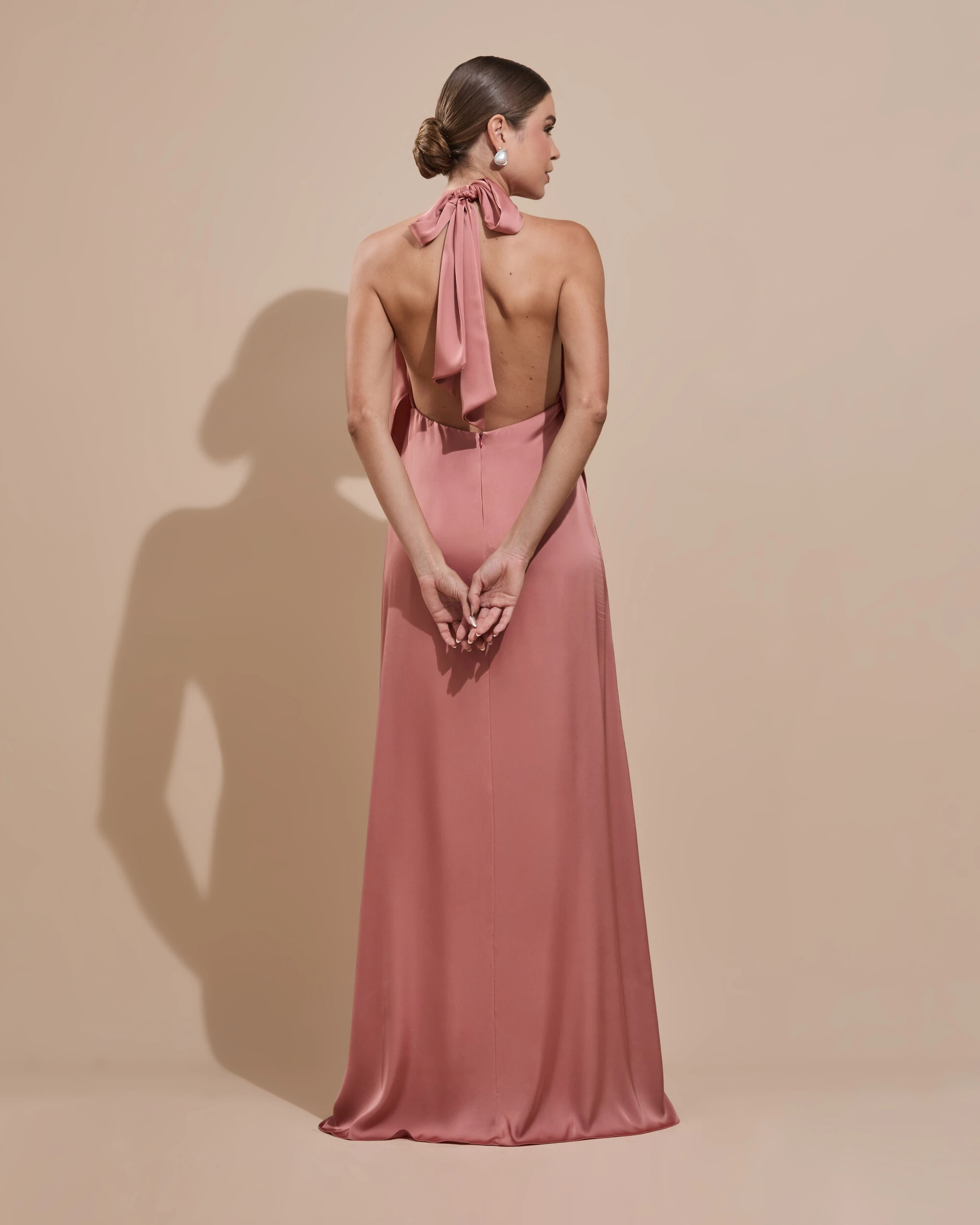 Foto Vestido de Festa Longo Cetim Fluido Frente Única Degagê Mil Formas Rosa Blush