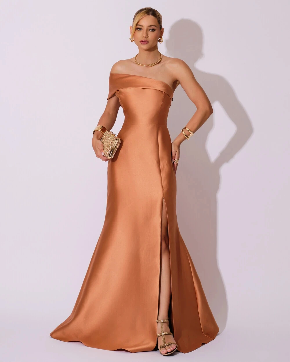 Vestido de Festa Zibeline com Faixa Ombro a Ombro Mocha Mousse New