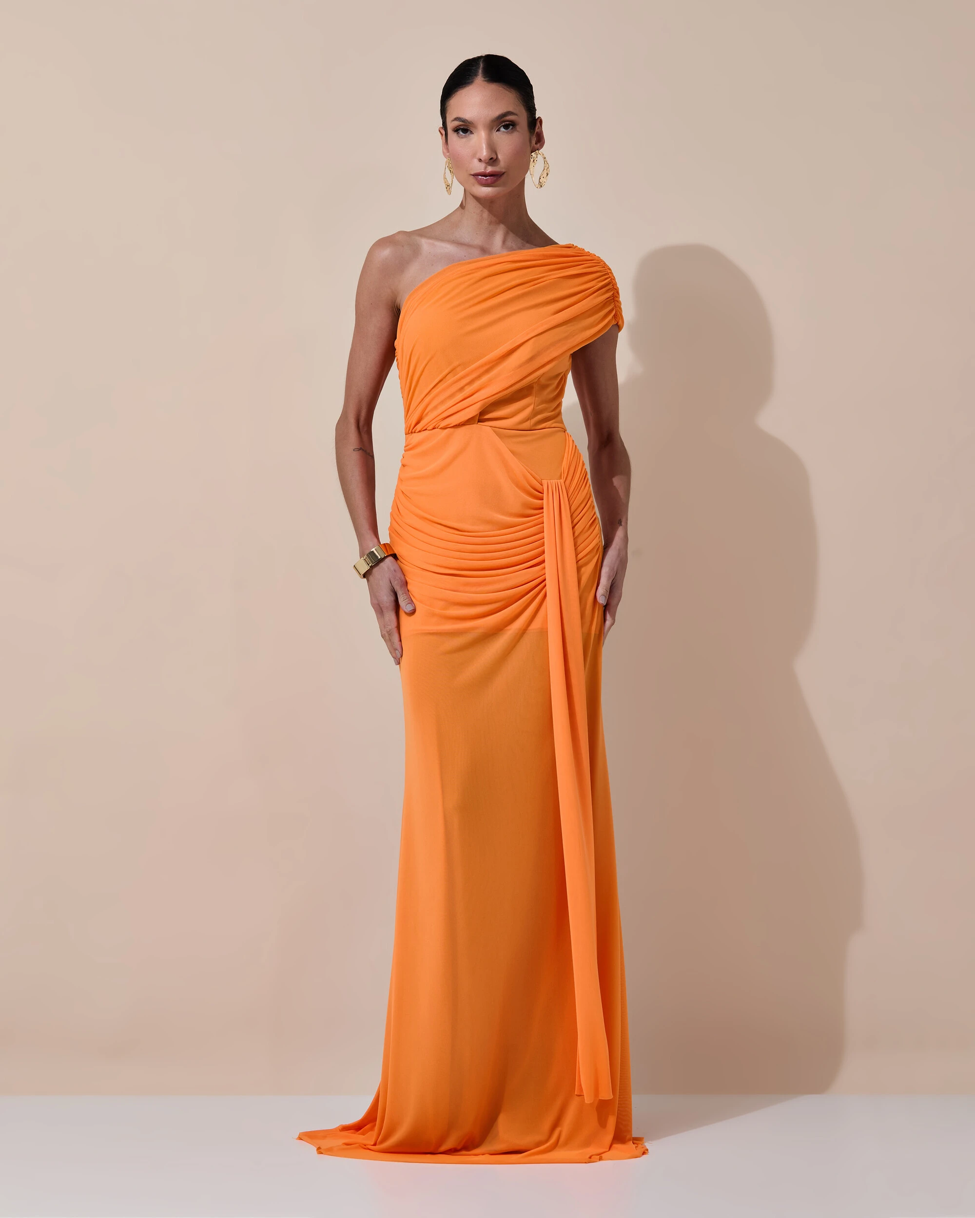 Foto Vestido de Festa Longo Um Ombro Só Tule Drapeado Faixa Laranja New