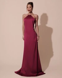 Vestido de Festa Longo Cetim Fluido com Argola Frente Única Beterraba