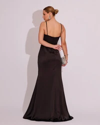 Vestido de Festa Longo Cetim Alfaiataria Fenda Drapeada Preto