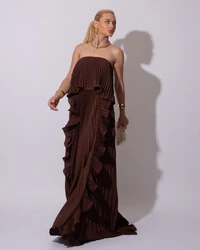 Vestido de Festa Longo Crepe Chiffon Tomara que Caia Plissado com Babado Cascata Marrom