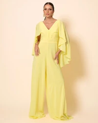 Macacão de Festa Longo Crepe Chiffon com Capa Amarelo Manteiga