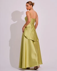 Vestido de Festa Zibeline Tomara que Caia com Recortes e Camadas Verde Lima