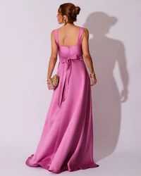 Vestido de Festa Longo Zibeline com Fenda e Faixa Rosa