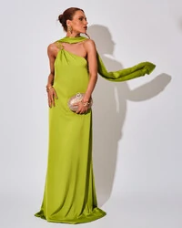 Vestido de Festa Longo em Cetim Fluido um Ombro Só Verde Lima