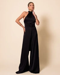 Macacão de Festa Longo em Cetim Fluido com Gola Alta e Lenço Preto