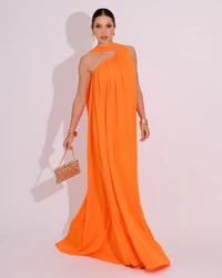 Vestido de Festa Longo Crepe Fluido um Ombro Só com Lenço Laranja