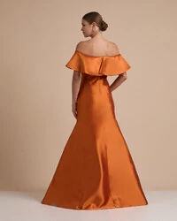 Vestido de Festa Longo Zibeline Ombro a Ombro com Babado Terracota