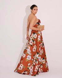 Vestido de Festa Longo Tomara que Caia Estampado Decote Drapeado Terracota