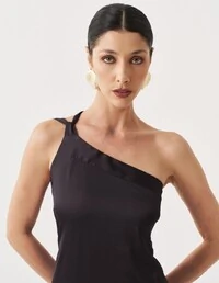 Vestido de Festa Longo Cetim Fluido Um Ombro Só Amarração Costas Preto