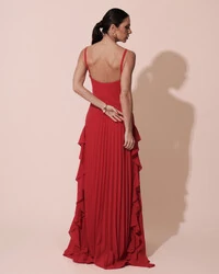 Vestido de Festa Longo Crepe Chiffon Alça Fina Saia Plissada com Babado Cascata Vermelho
