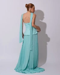 Vestido de Festa Longo Alfaiataria Tomara que Caia Saia Plissada e Lenço Tiffany