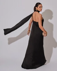 Vestido de Festa Longo Cetim Fluido Um Ombro Só Lenço Fixo Preto