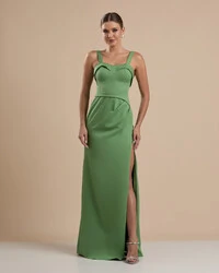 Vestido de Festa Longo Alfaiataria Decote Coração com Alças e Fenda Verde Matcha