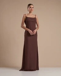 Vestido de Festa Longo Crepe Chiffon Costas Lenço Cauda Marrom