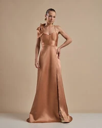 Vestido de Festa Longo em Zibeline com Laço Removível Mocha Mousse New