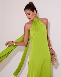 Vestido de Festa Gola Alta com Decote nas Costas Acetinado Verde Lima Escuro