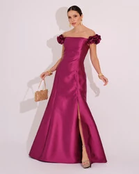 Vestido Longo de Festa Zibeline Ombro a Ombro com Flores e Fenda Fúcsia