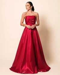 Vestido de Festa Longo Cetim Cristal Tomara que Caia Drapeado Vermelho