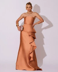 Vestido de Festa Longo Tomara que Caia Babado Cascata Mocha Mousse New