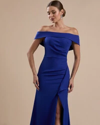 Vestido de Festa Longo Ombro a Ombro com Fenda em Alfaiataria Azul Royal