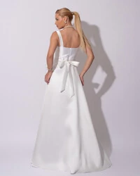 Vestido de Festa Longo Zibeline com Fenda e Faixa Branco