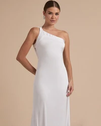 Vestido de Festa Longo Cetim Fluido Um Ombro Só Amarração Costas Branco