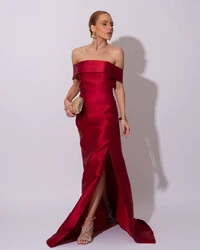 Vestido de Festa Longo Zibeline Ombro a Ombro Drapeado e Fenda Marsala