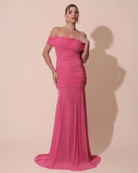 Vestido de Festa Longo Tule Ombro a Ombro Drapeado com Saia Fluida Pink