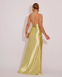Vestido de Festa longo Cetim malha Metálico Fenda e Costas Cruzadas Verde Lima