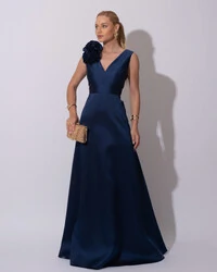 Vestido de Festa longo Zibeline Decote em V com Flores Removivel Azul Marinho