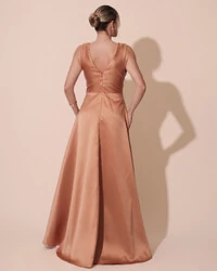 Vestido de Festa Longo Plus Size Zibeline Faixa e Flor Mocha Mousse New