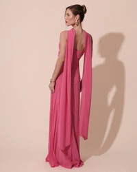 Vestido de Festa Longo Plissado Crepe Chiffon com Alça e Lenço Hot Pink