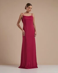 Vestido de Festa Longo Crepe Chiffon Costas Lenço Cauda Cereja