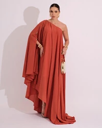 Vestido de Festa um Ombro com Capa Crepe Fluido Terracota