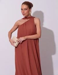 Vestido de Festa Longo Crepe Fluido um Ombro Só com Lenço Terracota