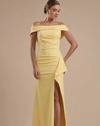 Vestido de Festa Longo Ombro a Ombro com Fenda em Alfaiataria Amarelo Manteiga