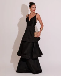 Vestido de Festa Longo Zibeline em Camadas Decote em V com Alças Preto