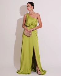Vestido Longo um Ombro com Busto Blousê e Fenda Verde Lima
