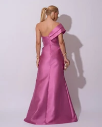 Vestido de festa Longo Zibeline Faixa Drapeada Ombro e Fenda Rosa