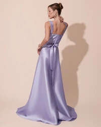 Vestido de Festa Longo Zibeline com Fenda e Faixa Lilás