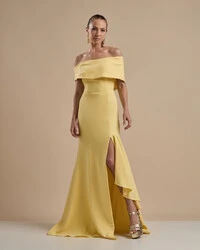 Vestido de Festa Longo Alfaiataria Ombro a Ombro com Babado Cascata Amarelo Manteiga