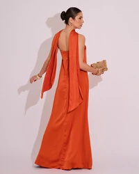 Vestido de Festa Longo Tomara que Caia Cetim com Lenço Terracota