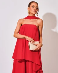 Vestido de Festa Longo Chiffon Crepe em Camadas com Lenço Vermelho