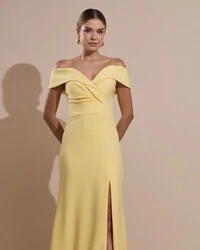 Vestido de Festa Longo Alfaiataria Ombro a Ombro com Fenda Amarelo Manteiga