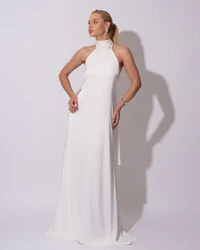 Vestido de Festa Gola Alta com Decote nas Costas Acetinado Branco